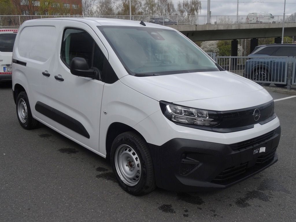 Opel Combo, Van L1 1.2T 110k MAN6