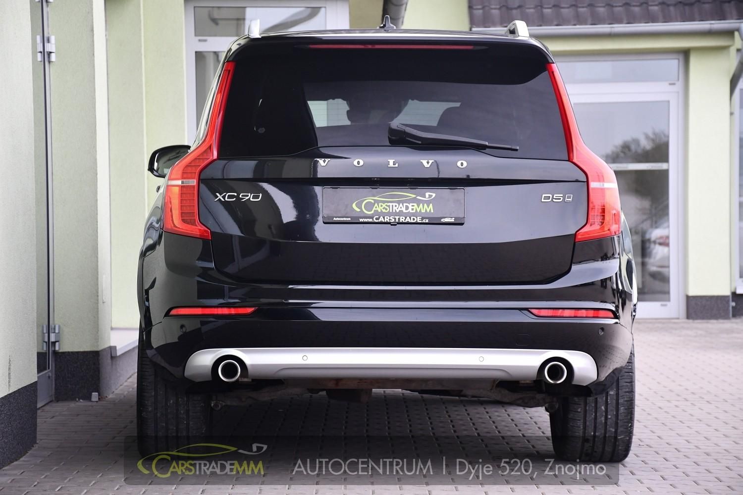 Volvo XC90, D5 AWD MOMENTUM ČR - fotka 4