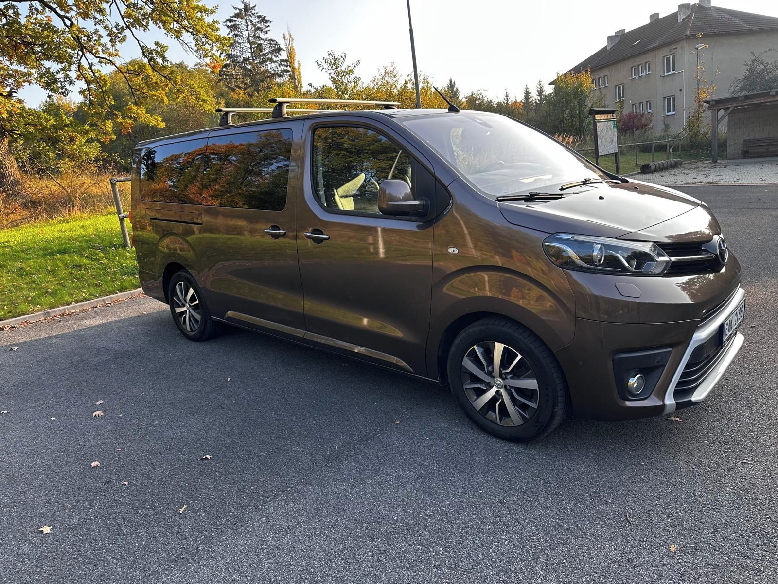 Toyota Proace, Toyota Proace VIP 130 KW, pano - fotka 3