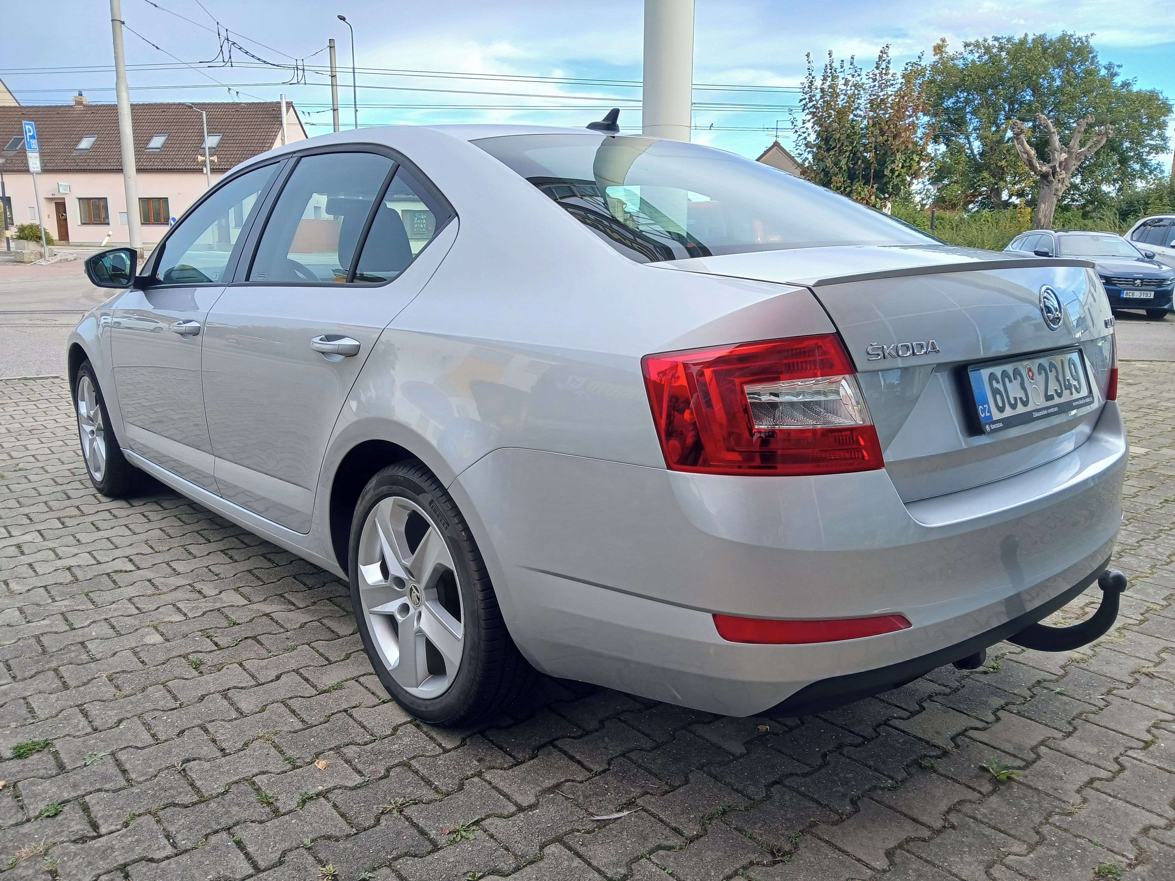 Škoda Octavia, 1.8TSI, 132kW, manuál, 1.maj. - fotka 3