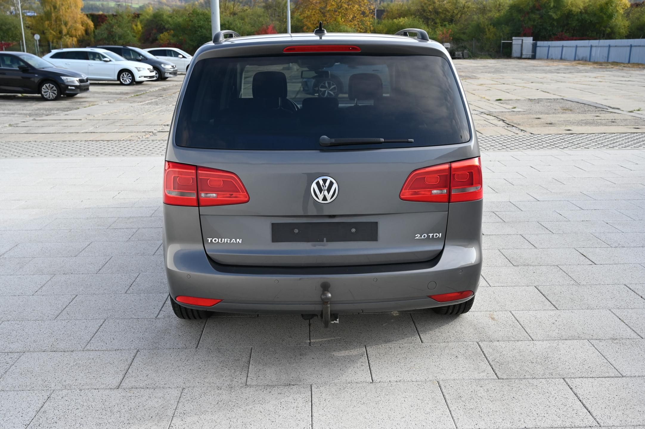 Volkswagen Touran, 2.0TDI 103KW Match 7Míst 11/12 - fotka 6