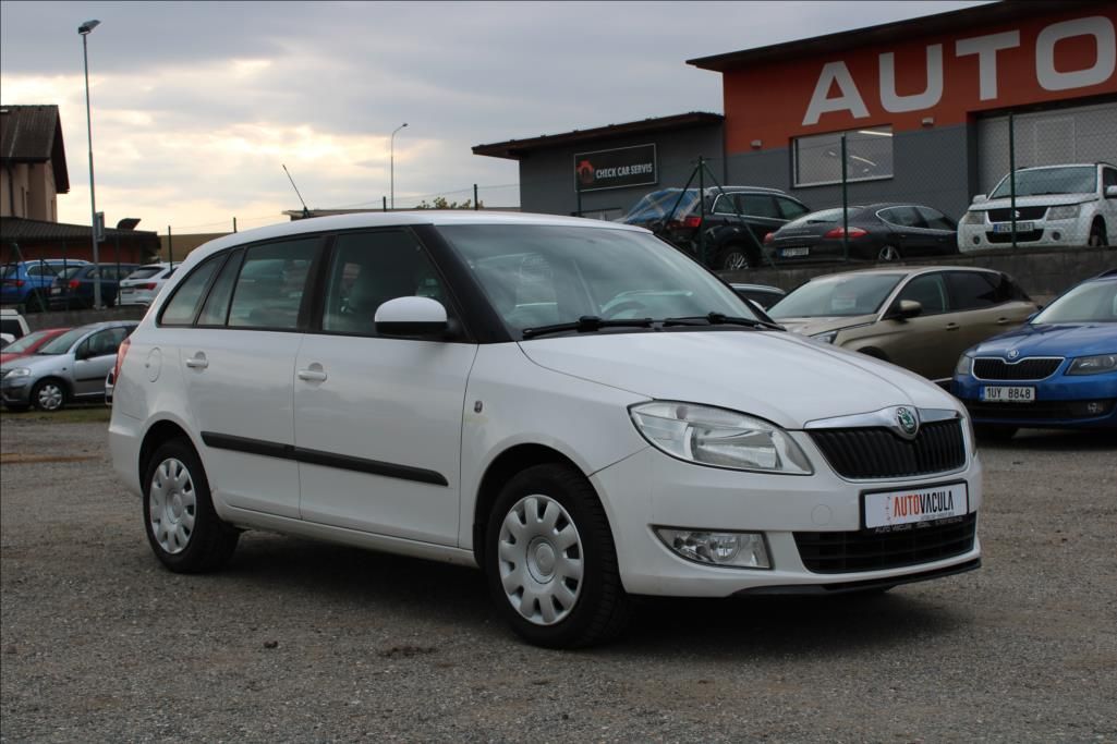 Škoda Fabia, 1,6 TDi  KLIMA, STK 10/2028 - fotka 3