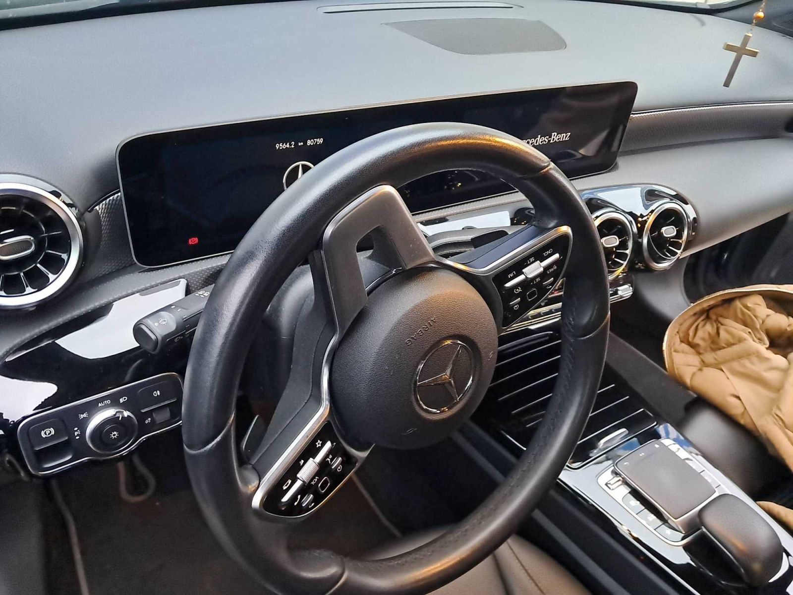 Mercedes-Benz Třídy A, 200, Automat, Kůže, Navi - fotka 3