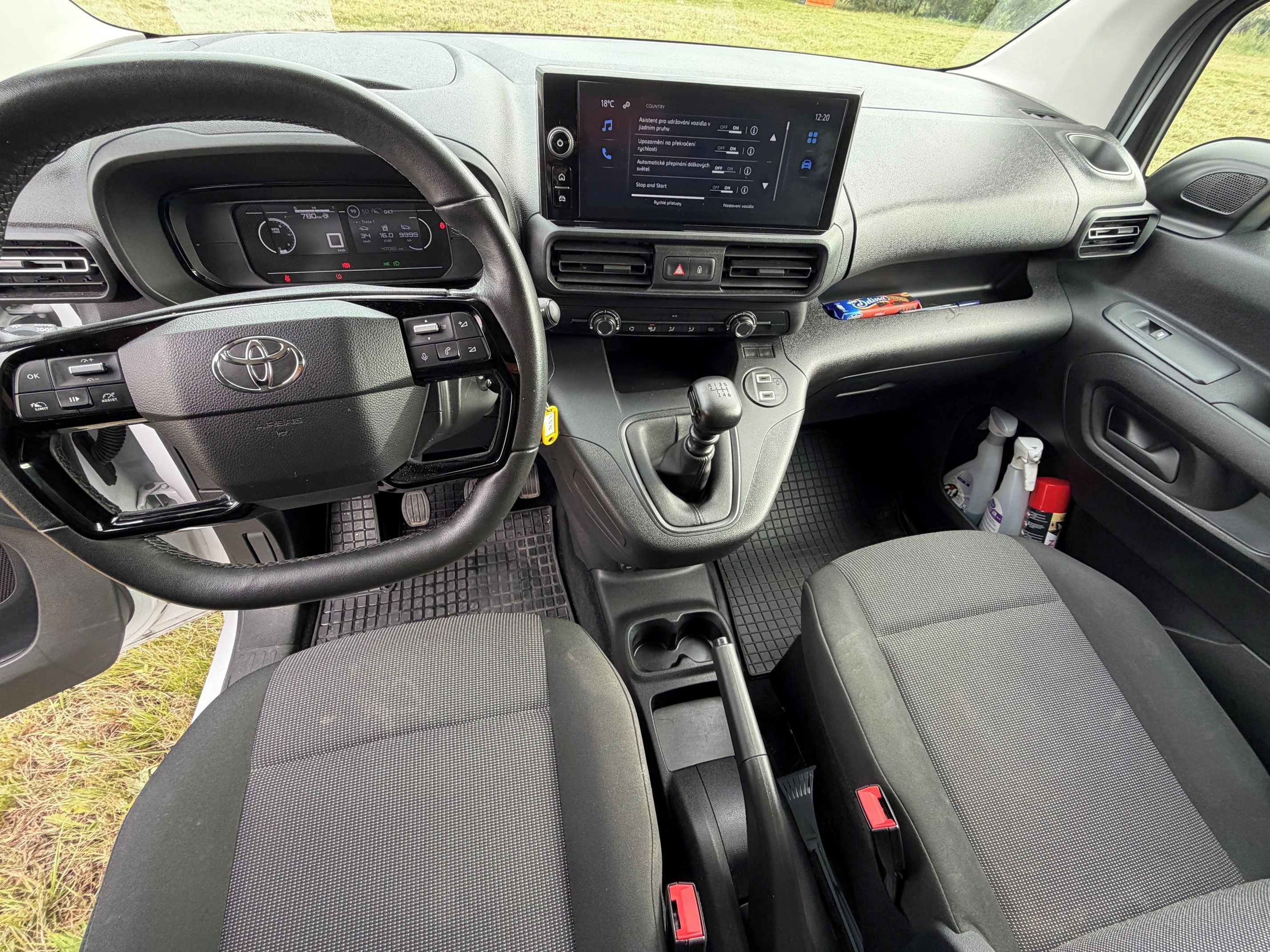 Toyota Proace City, 1.5D 100PS Active Multimedia - fotka 6