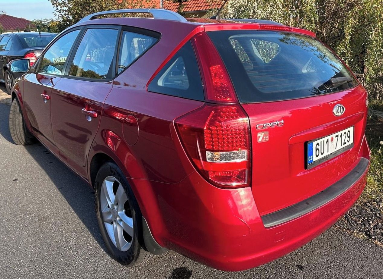 Kia Cee´d SW, 1,6 CVVT - fotka 4