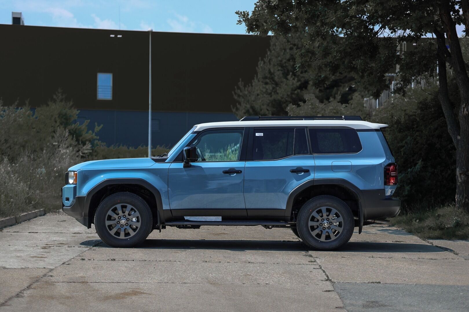Toyota Land Cruiser, First Edition 2.8 D-4D 205 k, - fotka 4