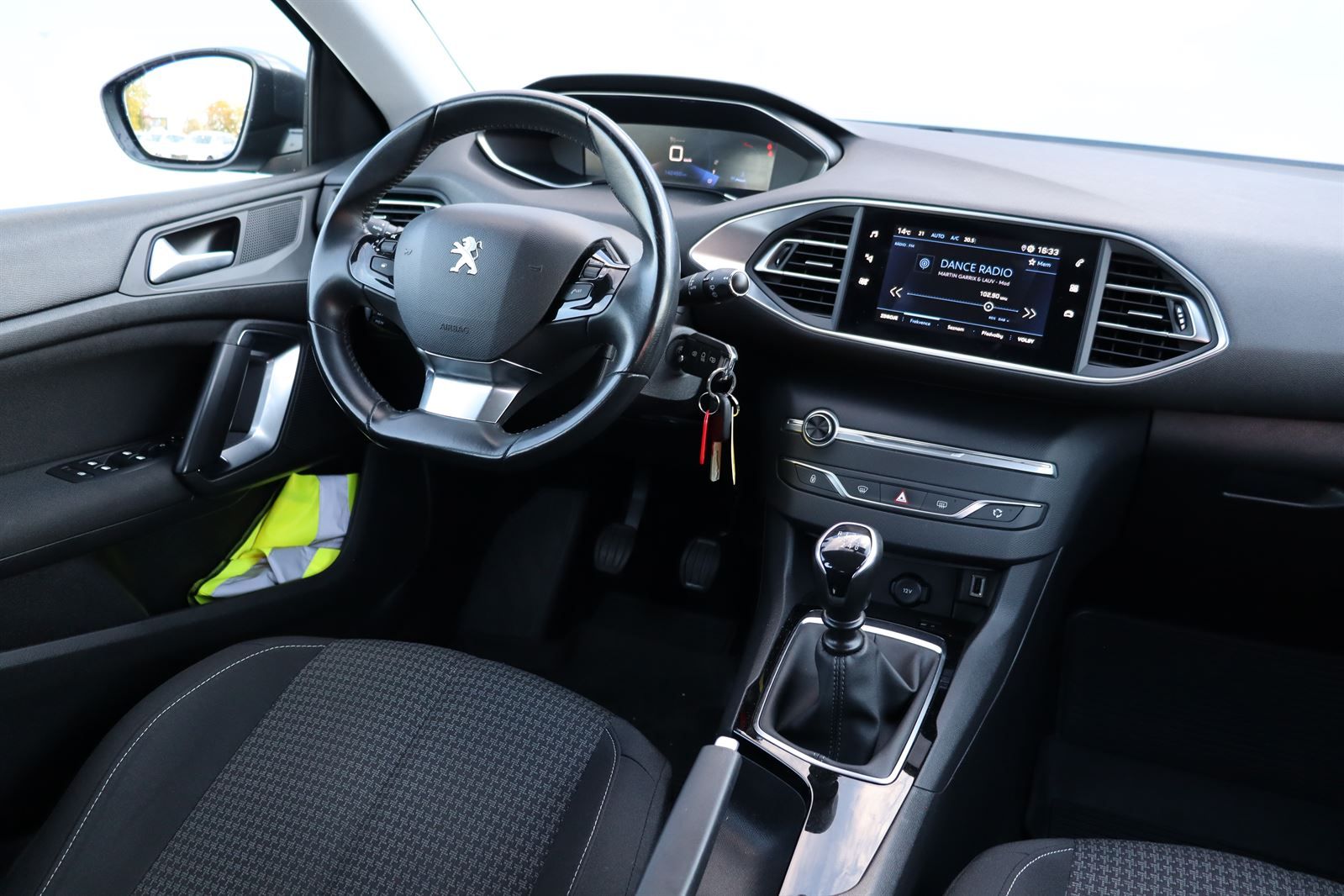 Peugeot 308, SW 1.5 BlueHDI 130 S&S - fotka 5
