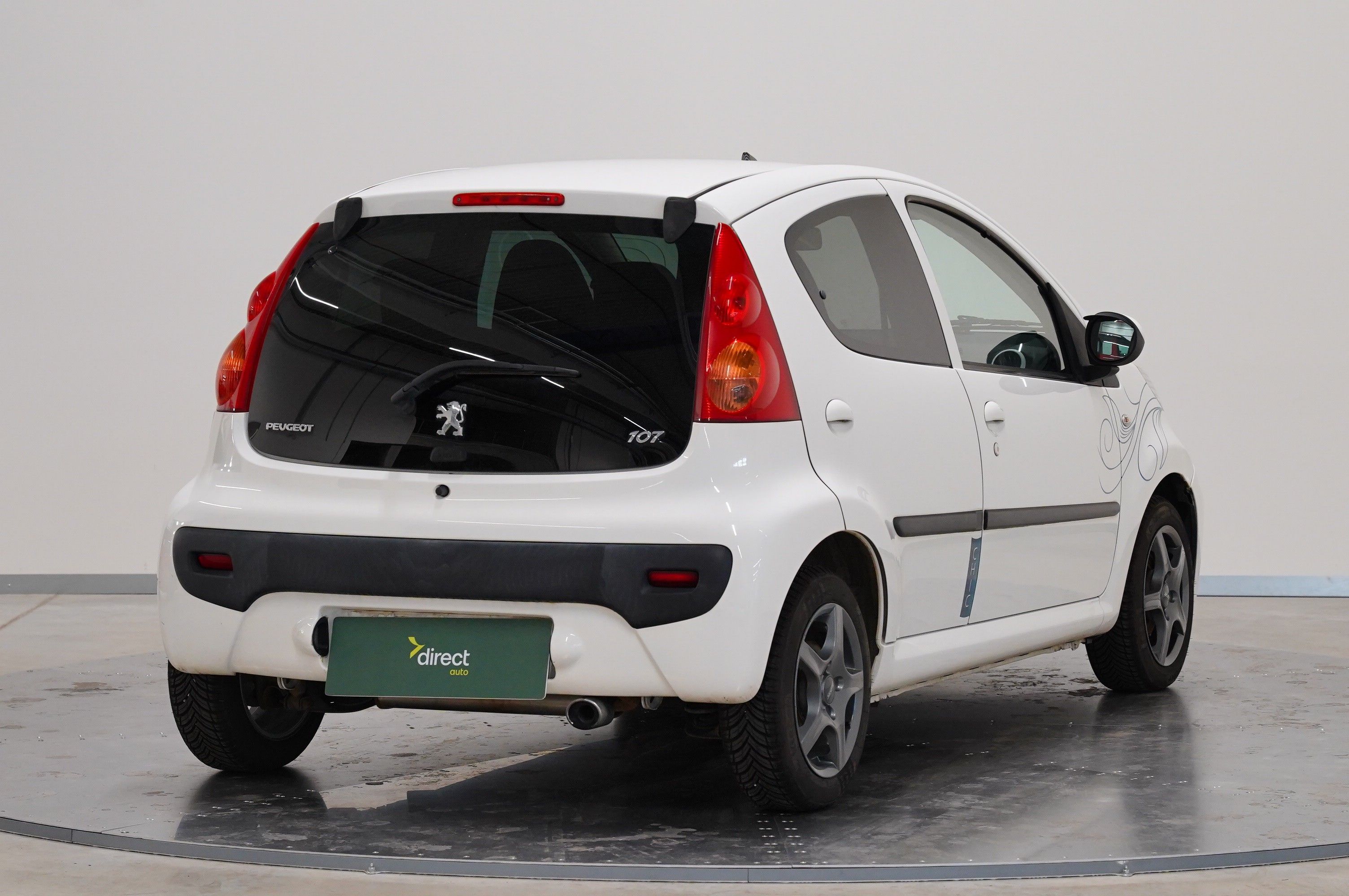 Peugeot 107, 1.0i 50 kW Active - fotka 3