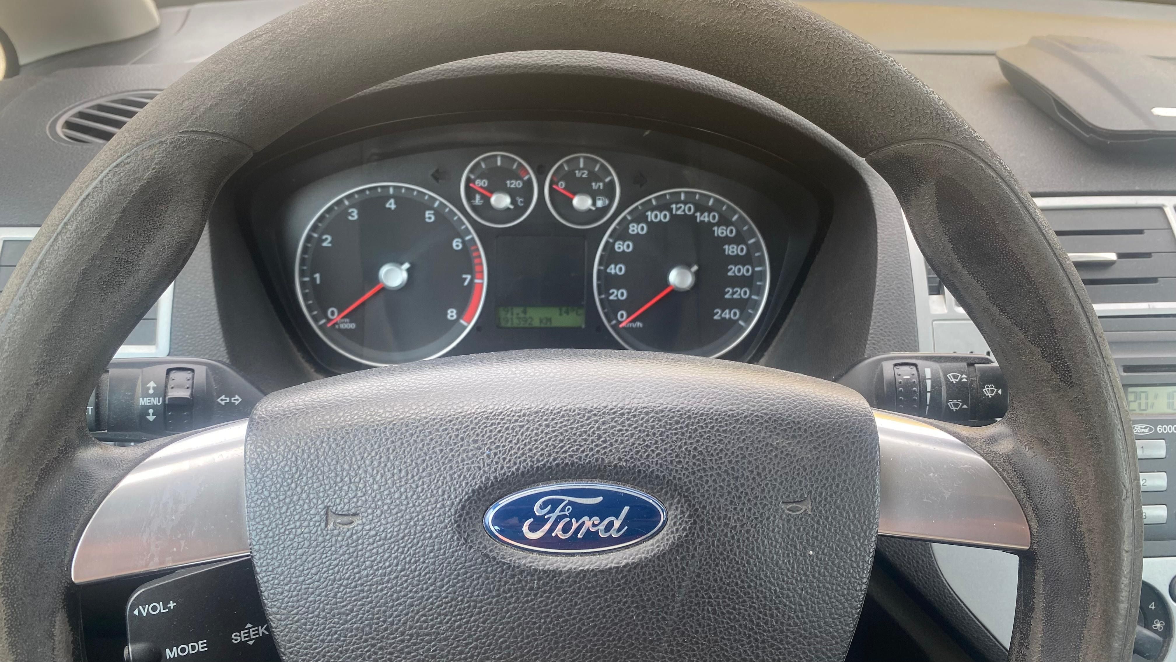 Ford C-MAX, 1.8 Benzin - fotka 3