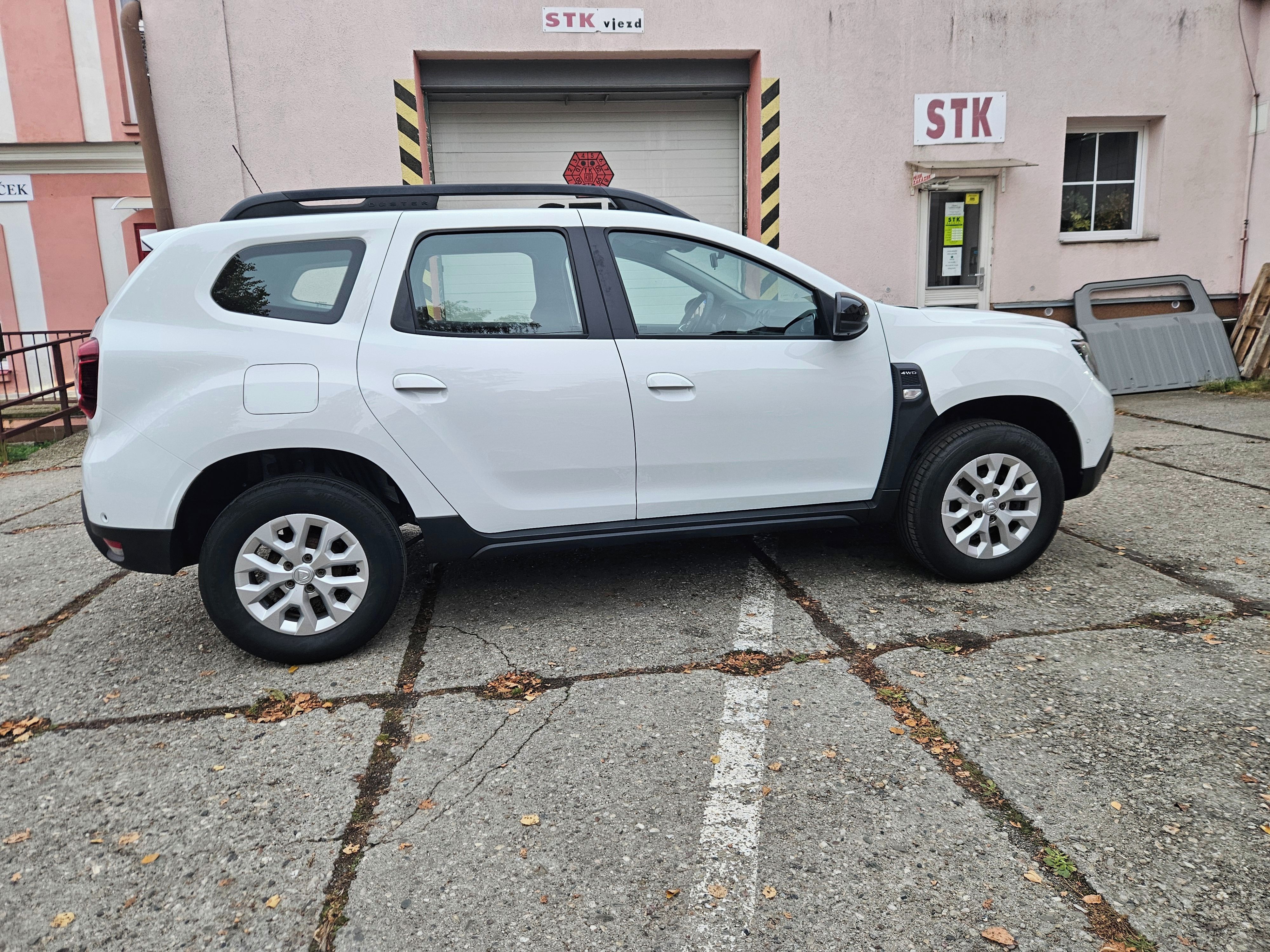 Dacia Duster, 1.5 DCi 85kW 4X4 COMFORT - fotka 3