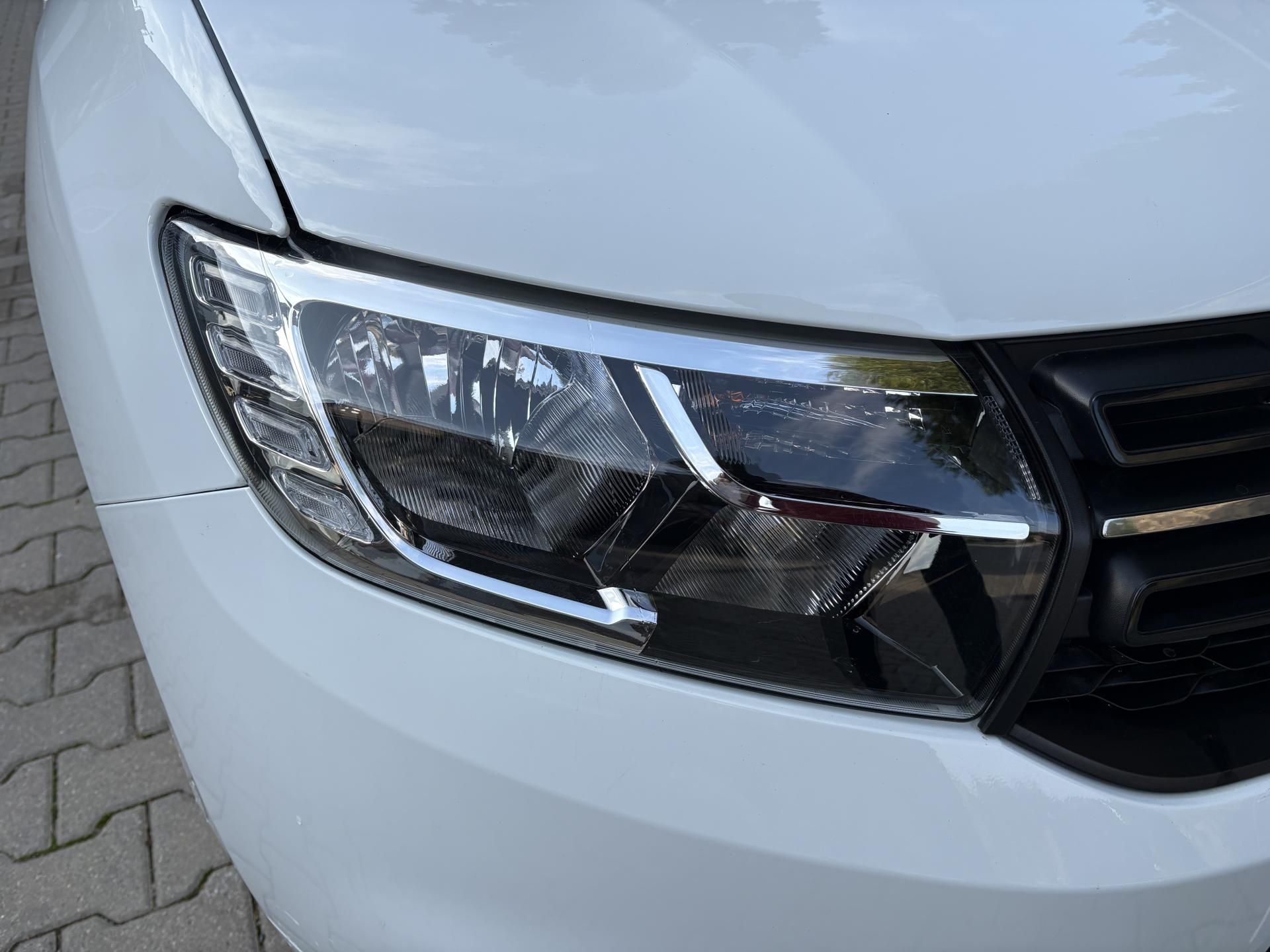Dacia Logan, 1.0 54 kW - fotka 6