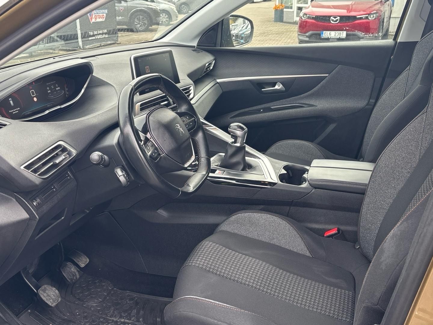 Peugeot 3008, 1.6 BlueHDi 120 S&S - fotka 6