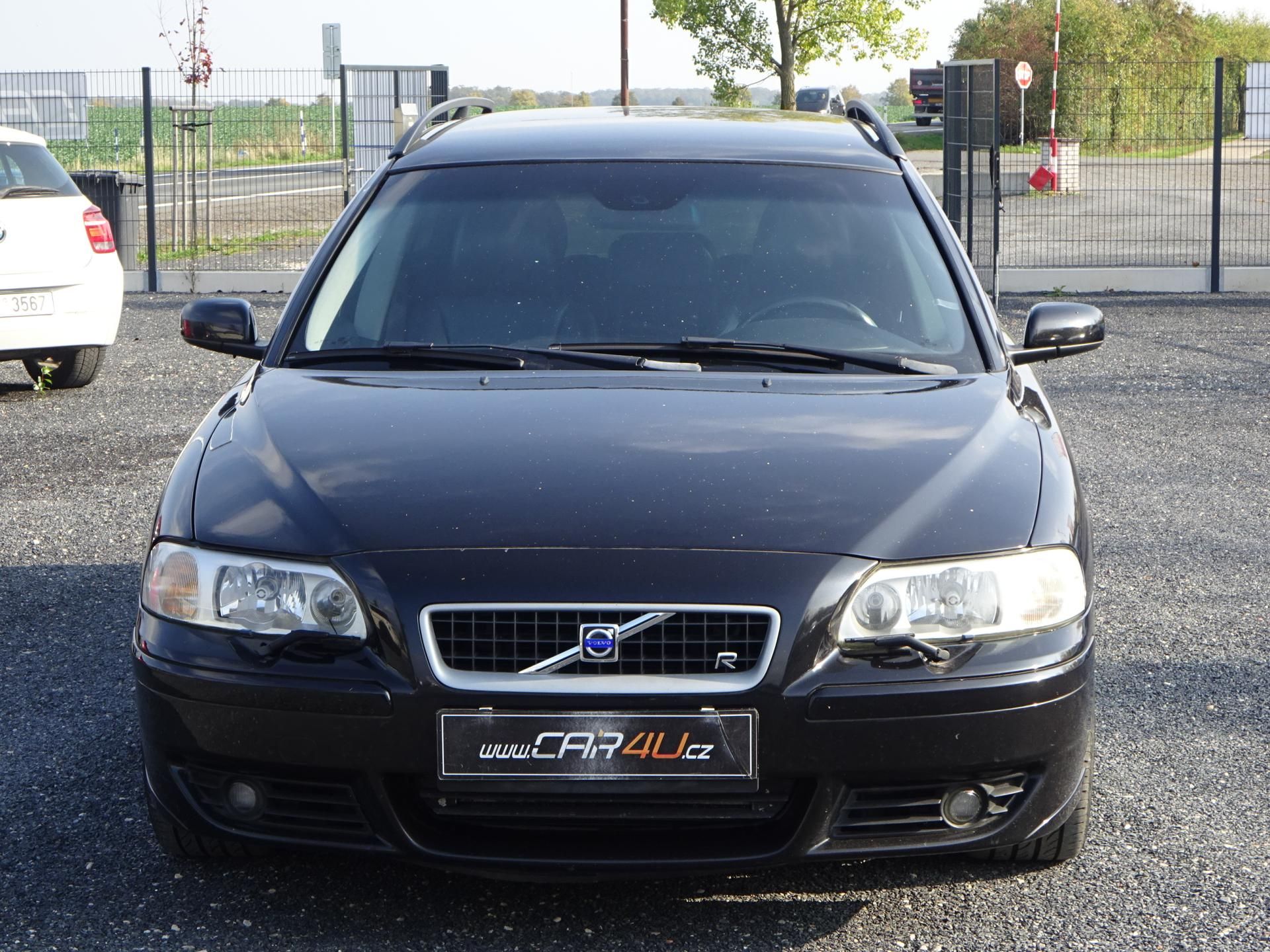 Volvo V70, 2.5T 220kW R AWD AUTOMAT - fotka 2