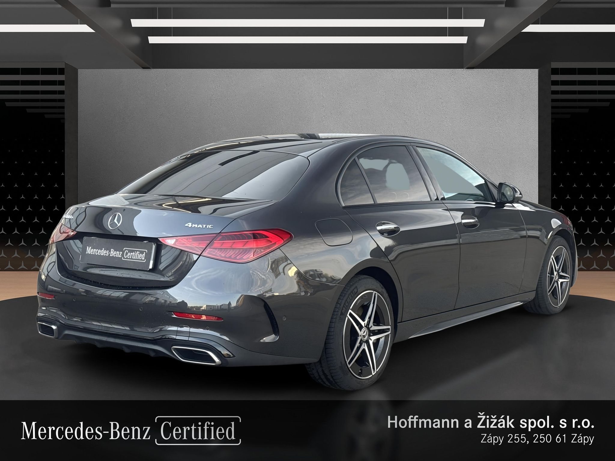 Mercedes-Benz Třídy C, e   4 MATIC - fotka 5