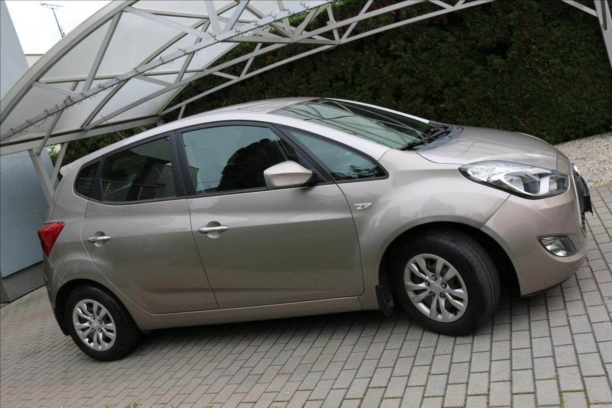 Hyundai ix20, 1,6 91kW,1 majitel ČR,Tažné - fotka 4