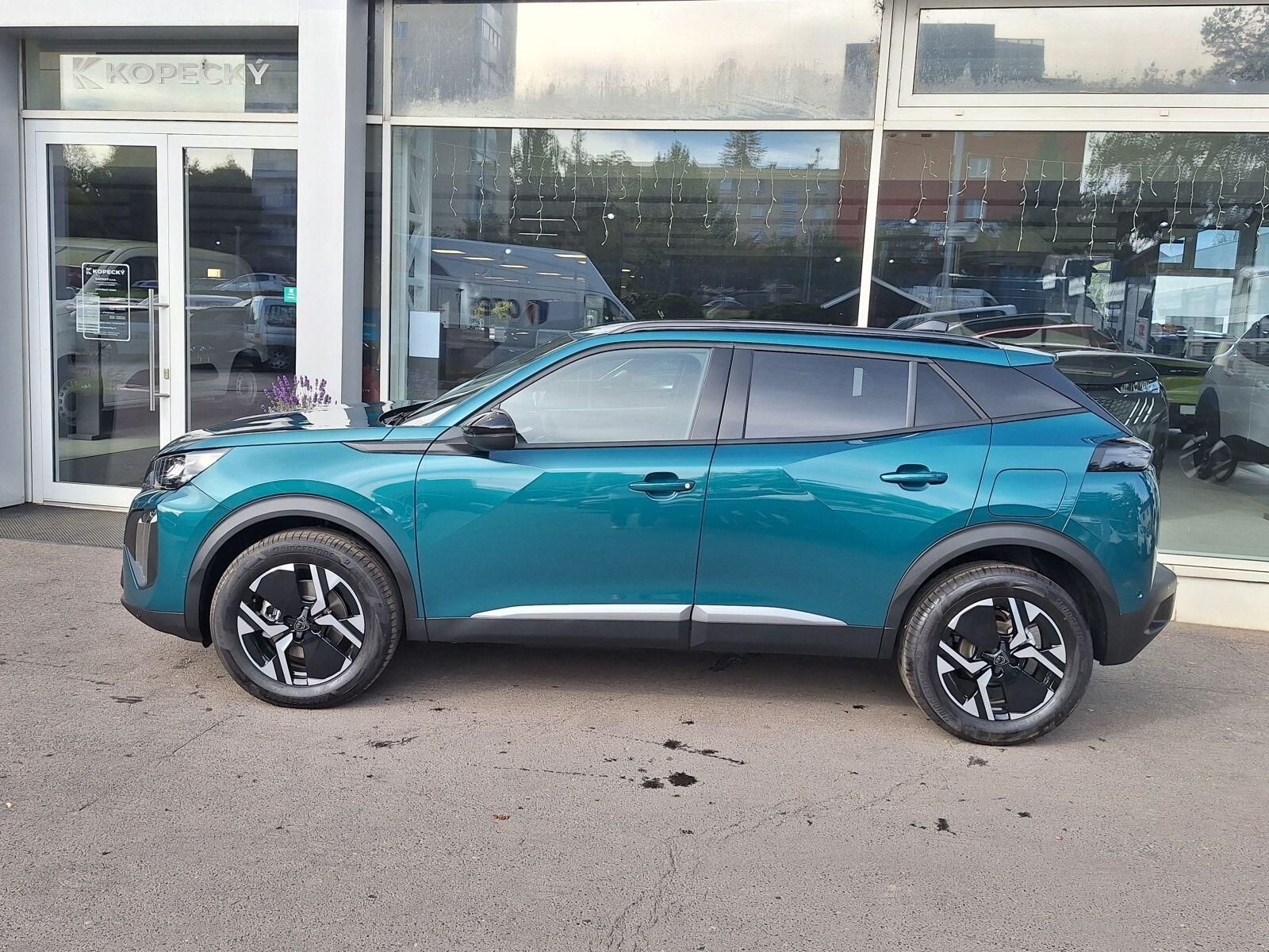 Peugeot 2008, ALLURE Hybrid 145 e-DCS6 - fotka 3
