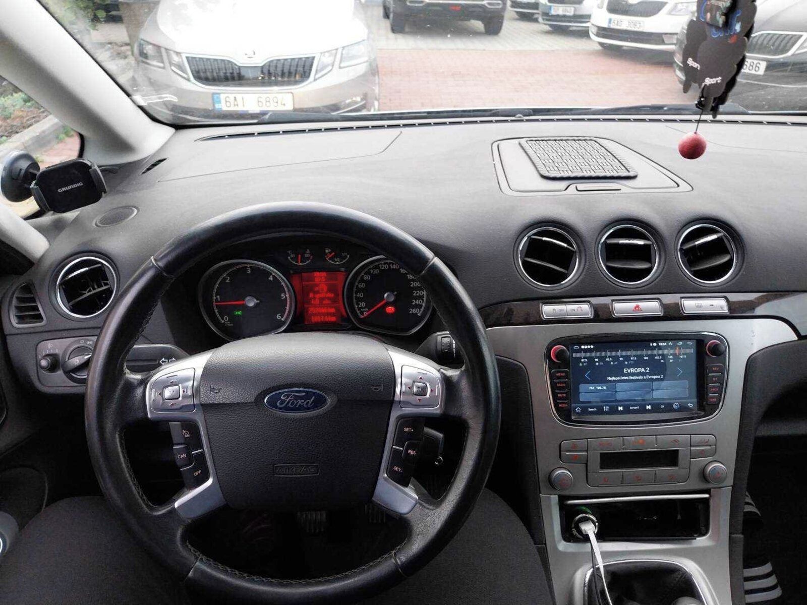 Ford Galaxy, 2.0 TDCi, 7 míst, Tažné - fotka 3