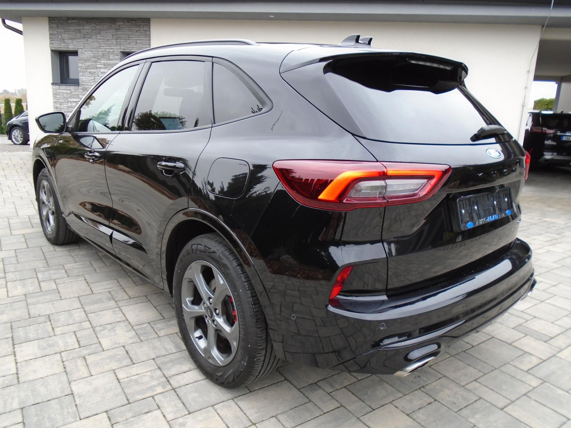 Ford Kuga, 2.5 Plug-in-Hybrid ST-Line X - fotka 3