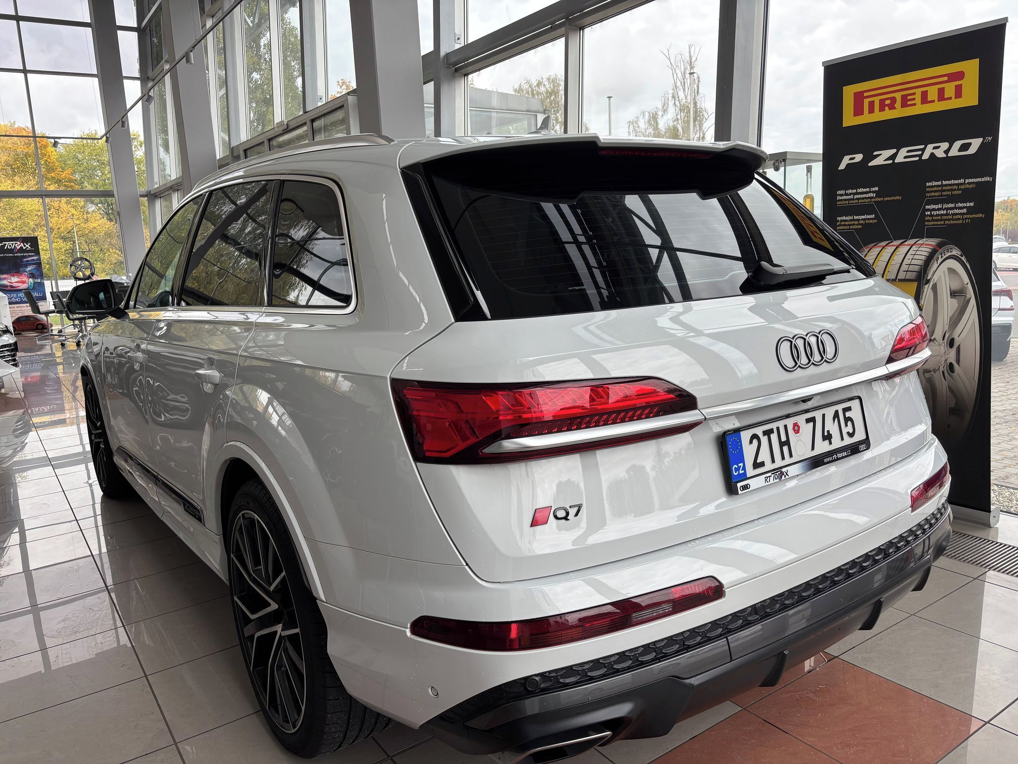 Audi Q7, FL S-line  50TDI 210kW Tažné - fotka 3