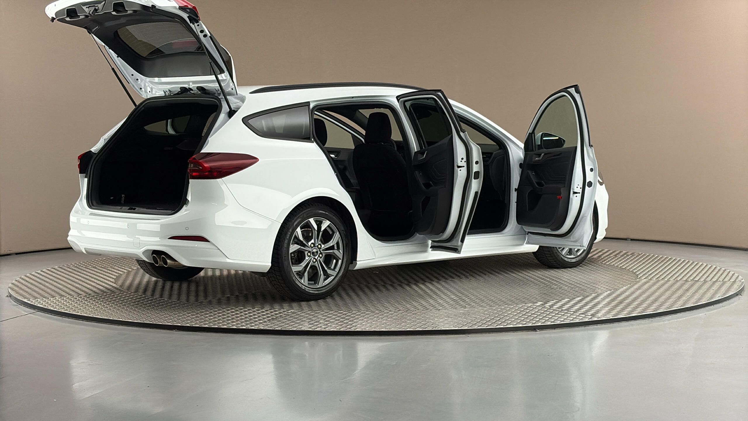 Ford Focus, 1.0 Ecoboost AUT St-Line X Kom - fotka 6