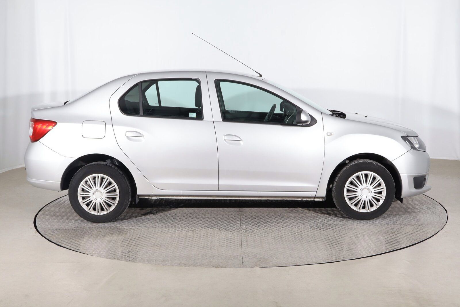Dacia Logan, 1.2 16V - fotka 6