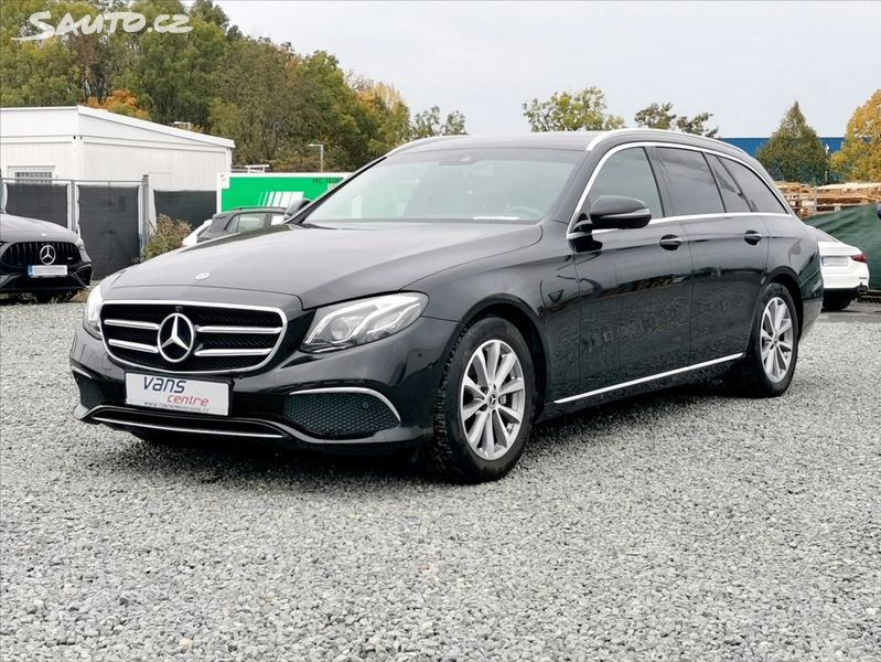 Mercedes-Benz Třídy E, 220d T 4matic*Avantgarde*tažné