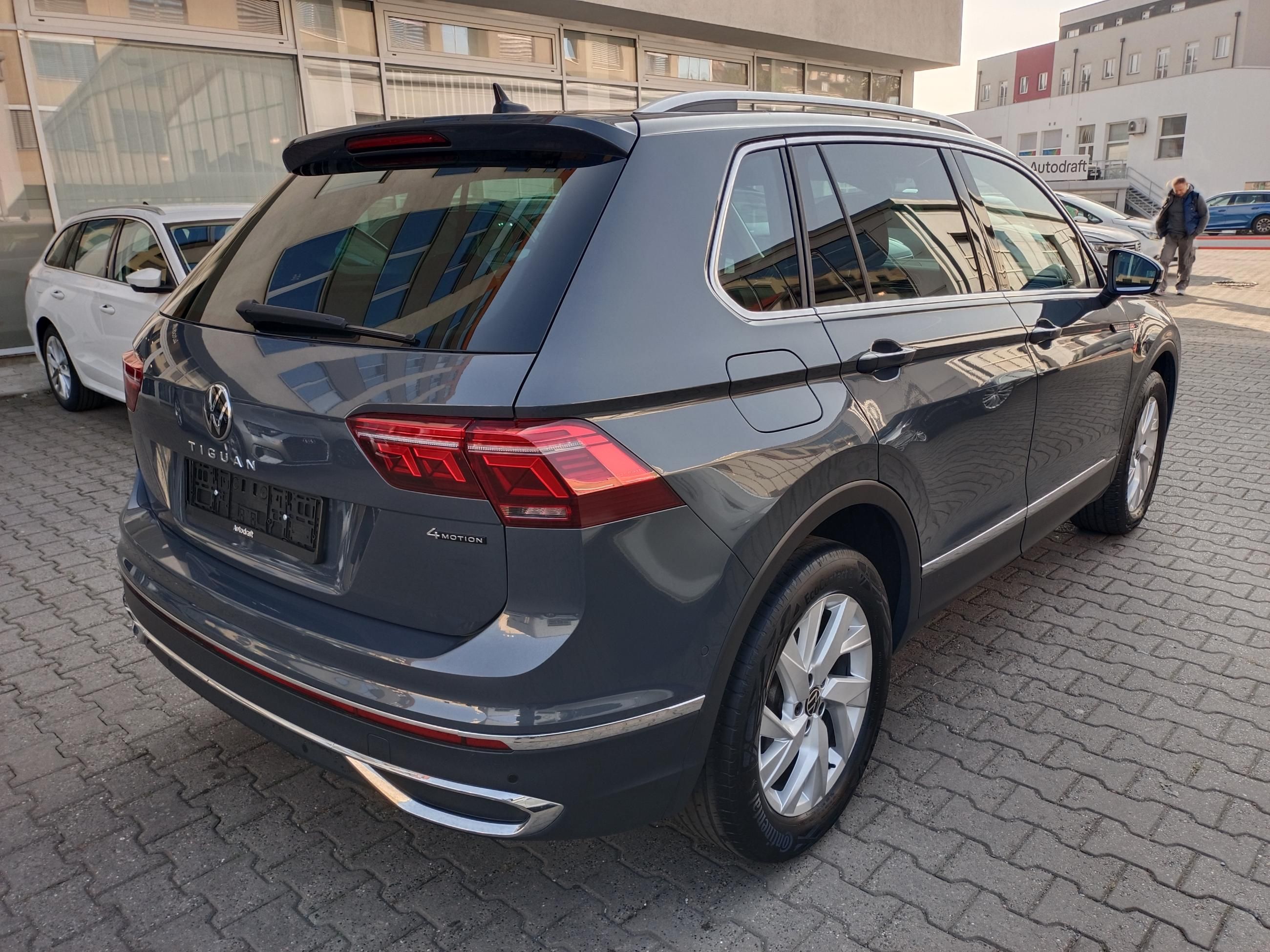 Volkswagen Tiguan, TDI 110kW 4x4 DSG Elegance - fotka 6