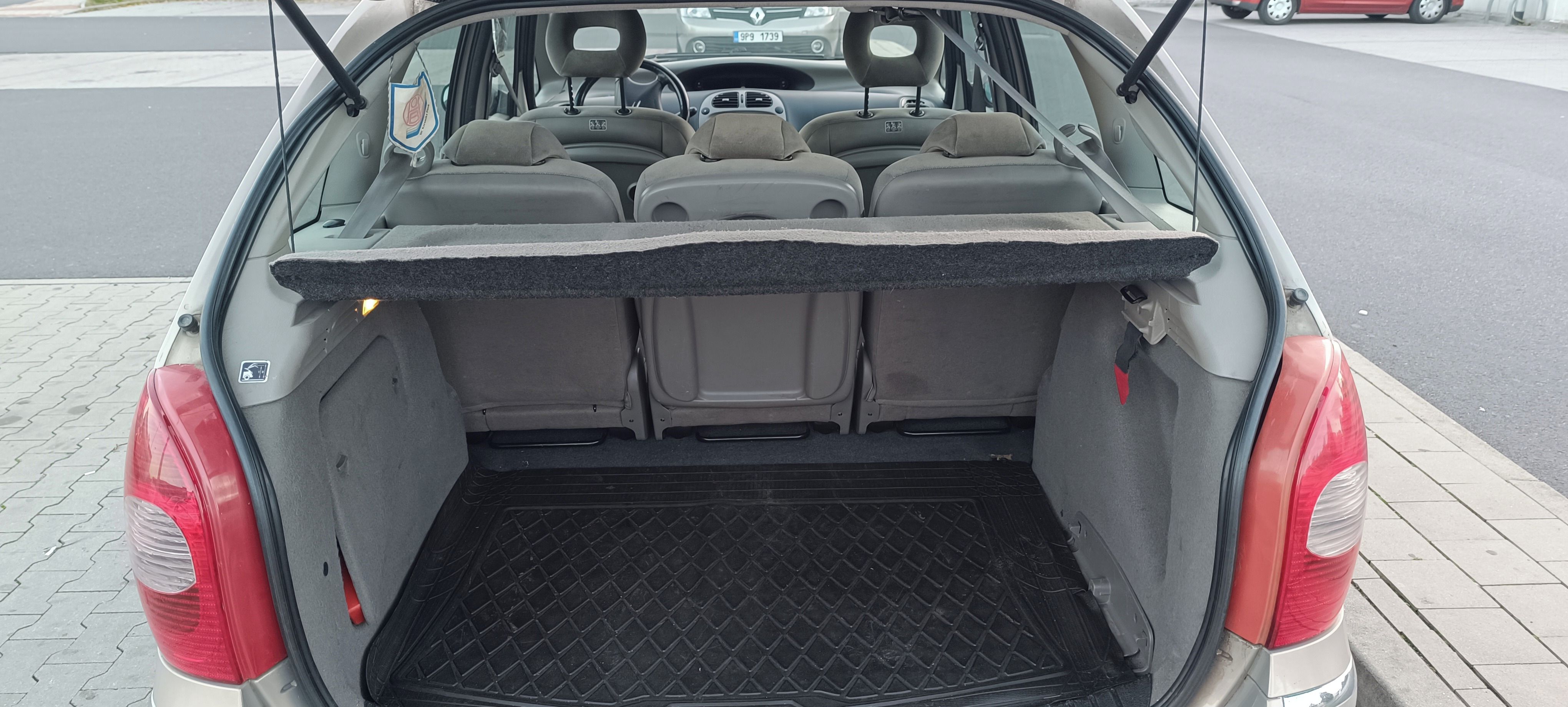 Citroën Xsara Picasso, Citroen Xsara Picasso 1.6,80kW - fotka 3