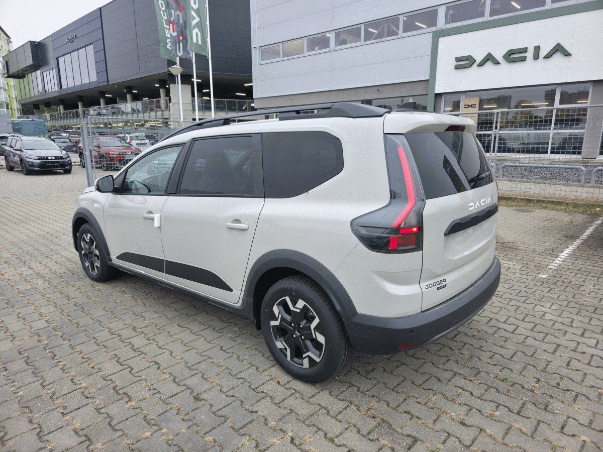Dacia Jogger, Journey hybrid 155 5 míst - fotka 2