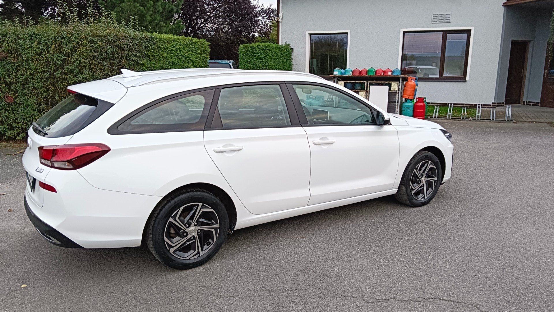 Hyundai i30, 1.5 I 80 KW Odpočet dph - fotka 6
