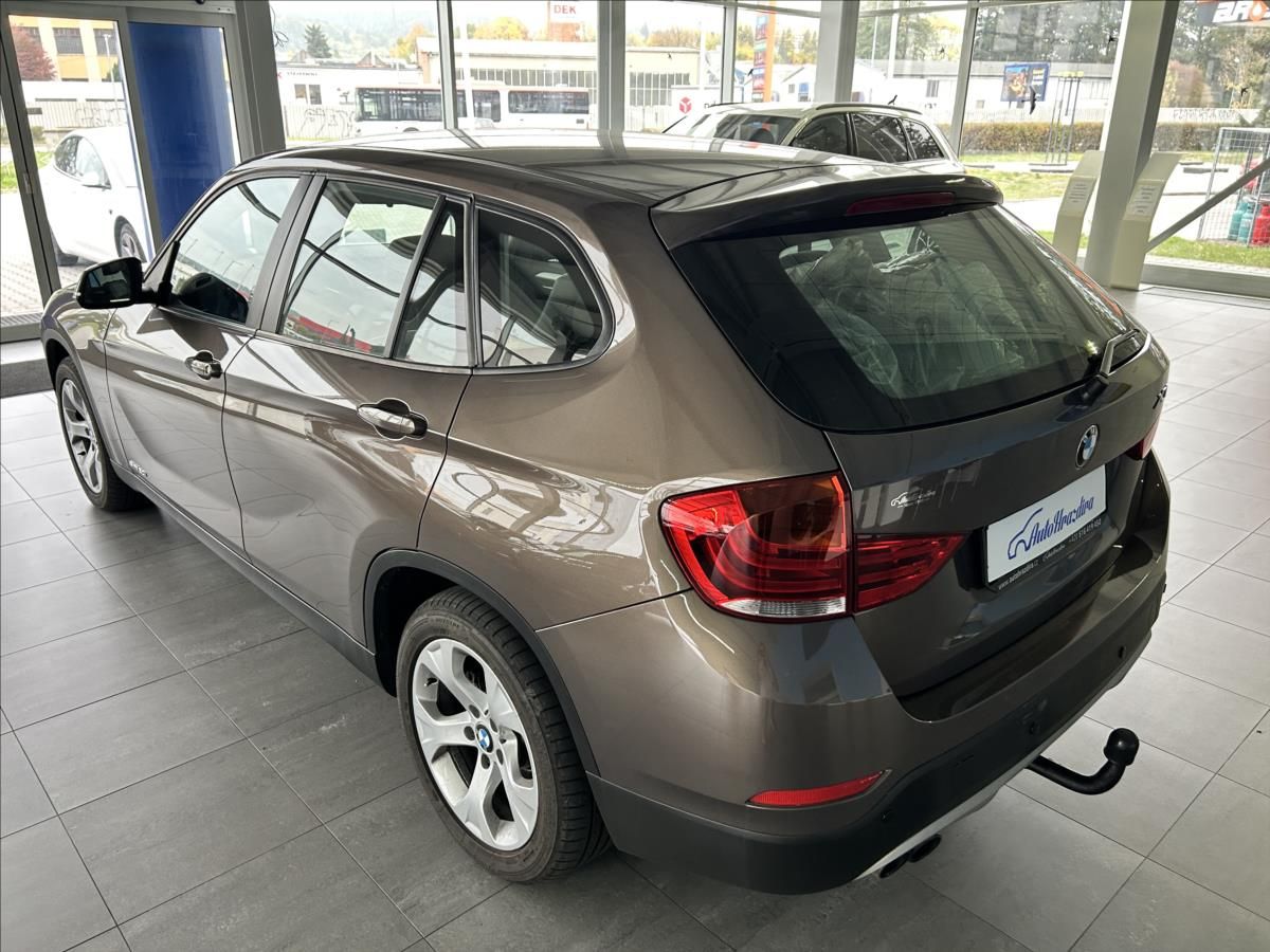BMW X1, 2,0   sDrive20i,AUTOMAT,1.MAJI - fotka 4