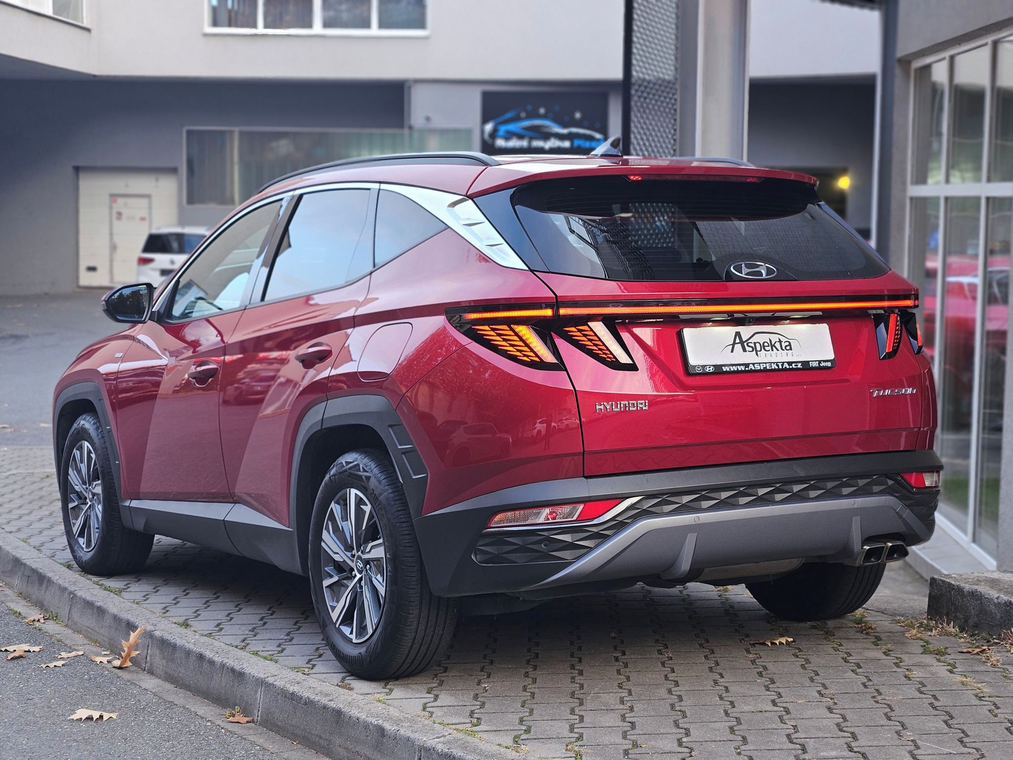 Hyundai Tucson, 1,6 CRDi, Smart Navi, 2.maj. - fotka 3