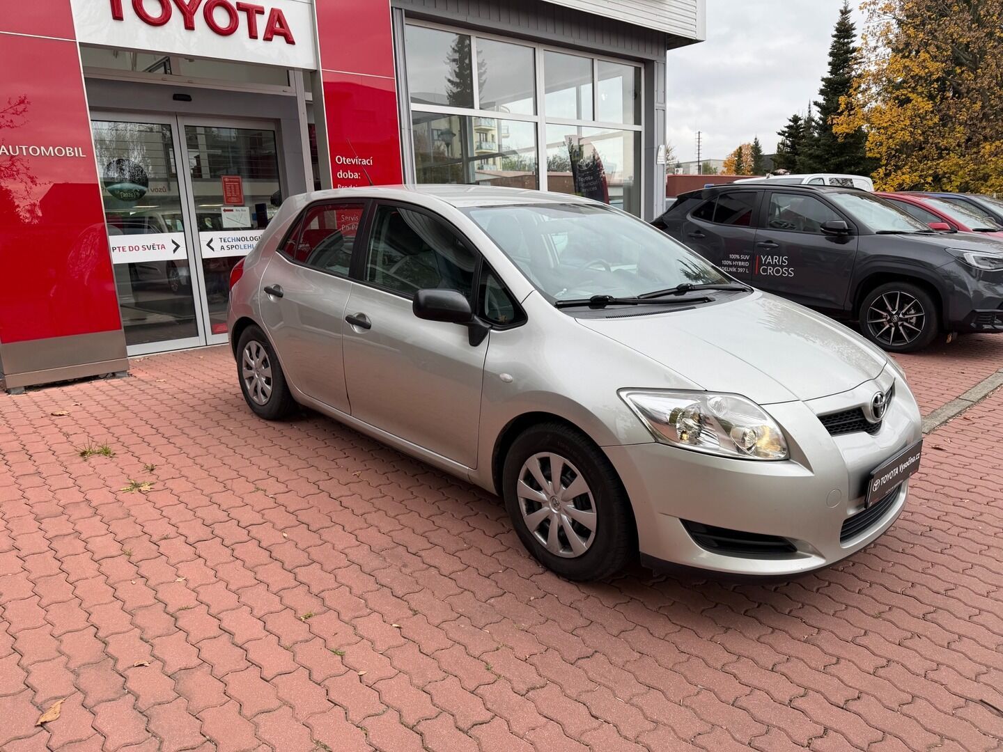 Toyota Auris, 1,3 VVT-i 74 kW - fotka 3