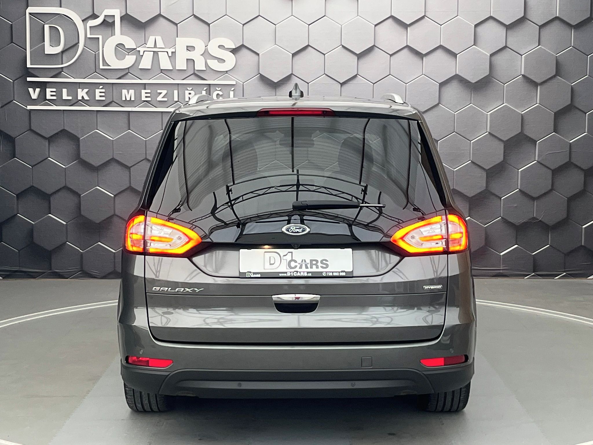 Ford Galaxy, 2.5 HEV VIGNALE LED 7míst - fotka 3