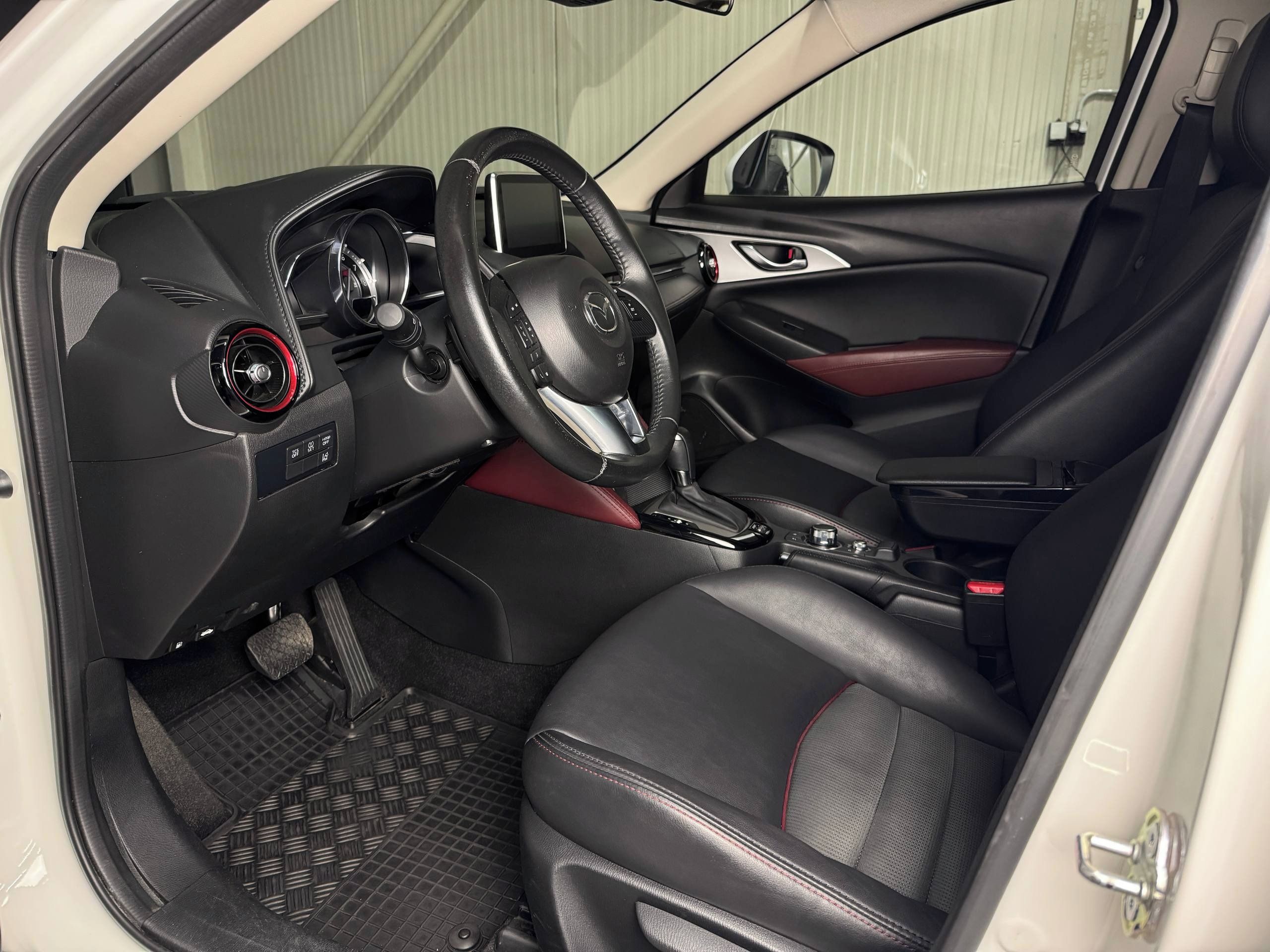 Mazda CX-3, 2.0i 88kw, ČR, Výbava - fotka 5