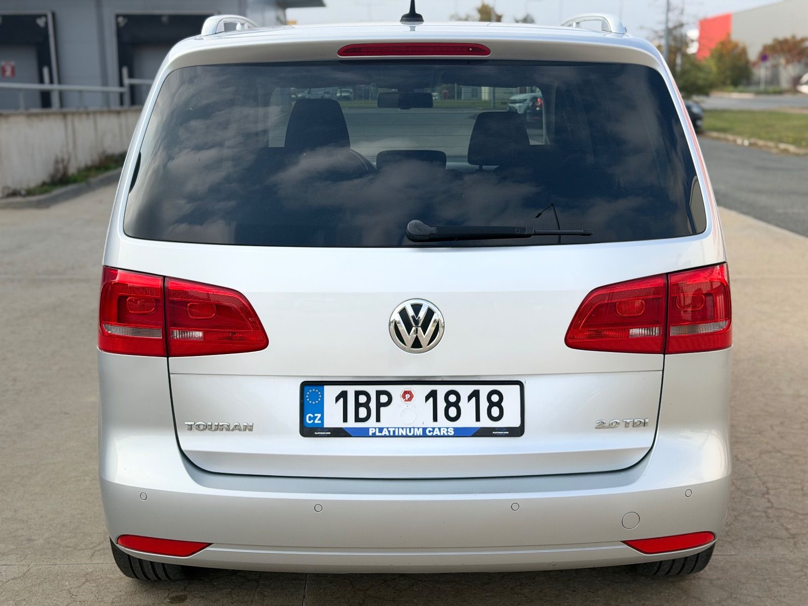 Volkswagen Touran - fotka 5