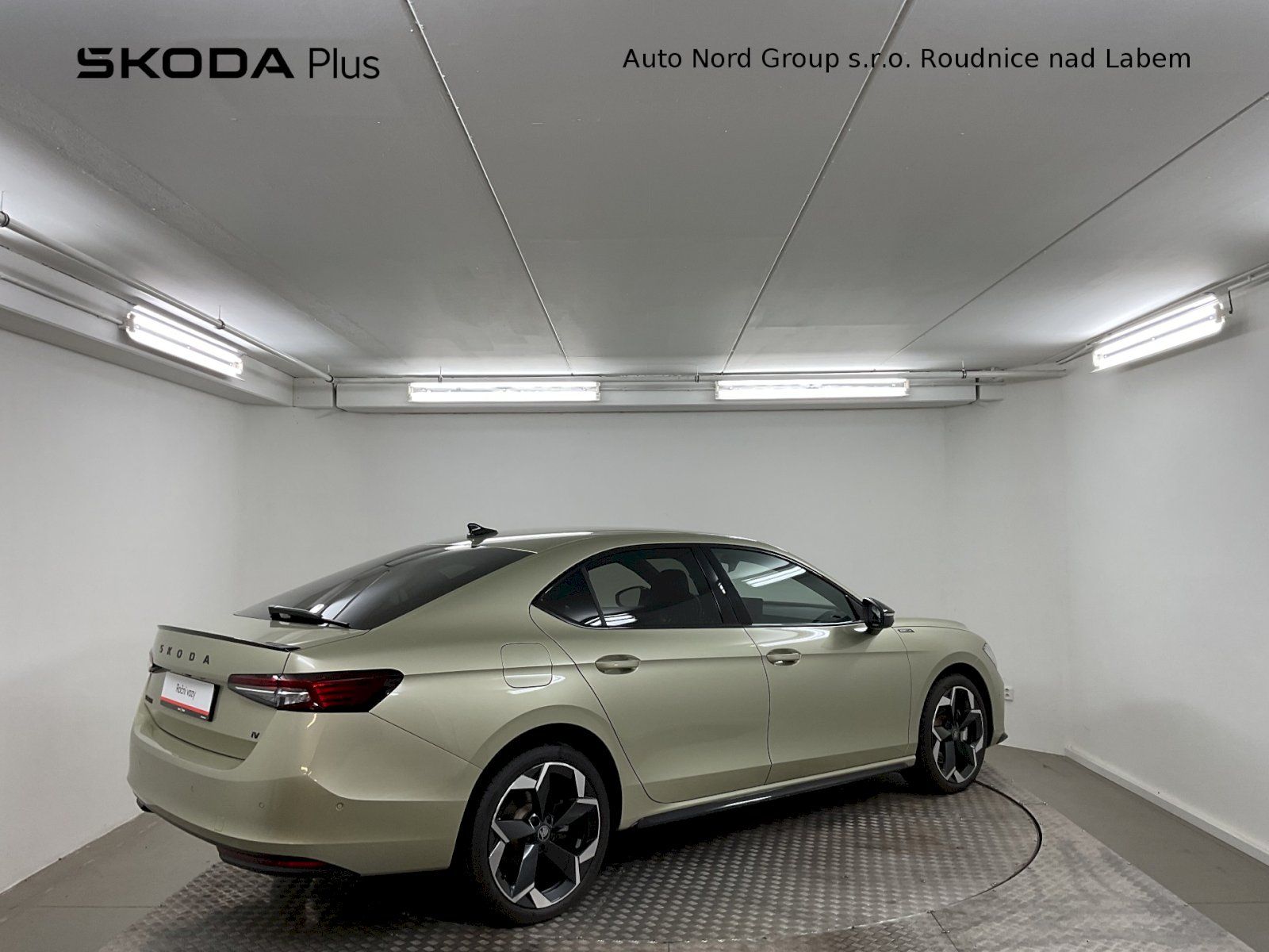 Škoda Superb, SportLine 1.5 TSI iV / 150 kW - fotka 2