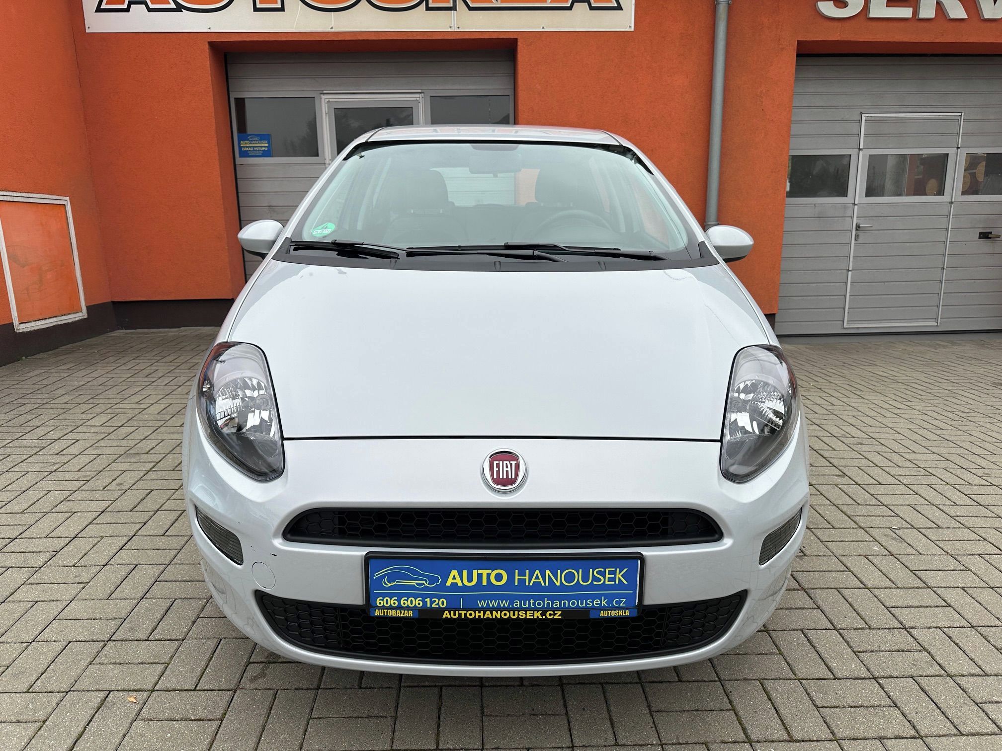 Fiat Punto, 1.4i 57kW 1.maj,tažné,2x kola - fotka 5