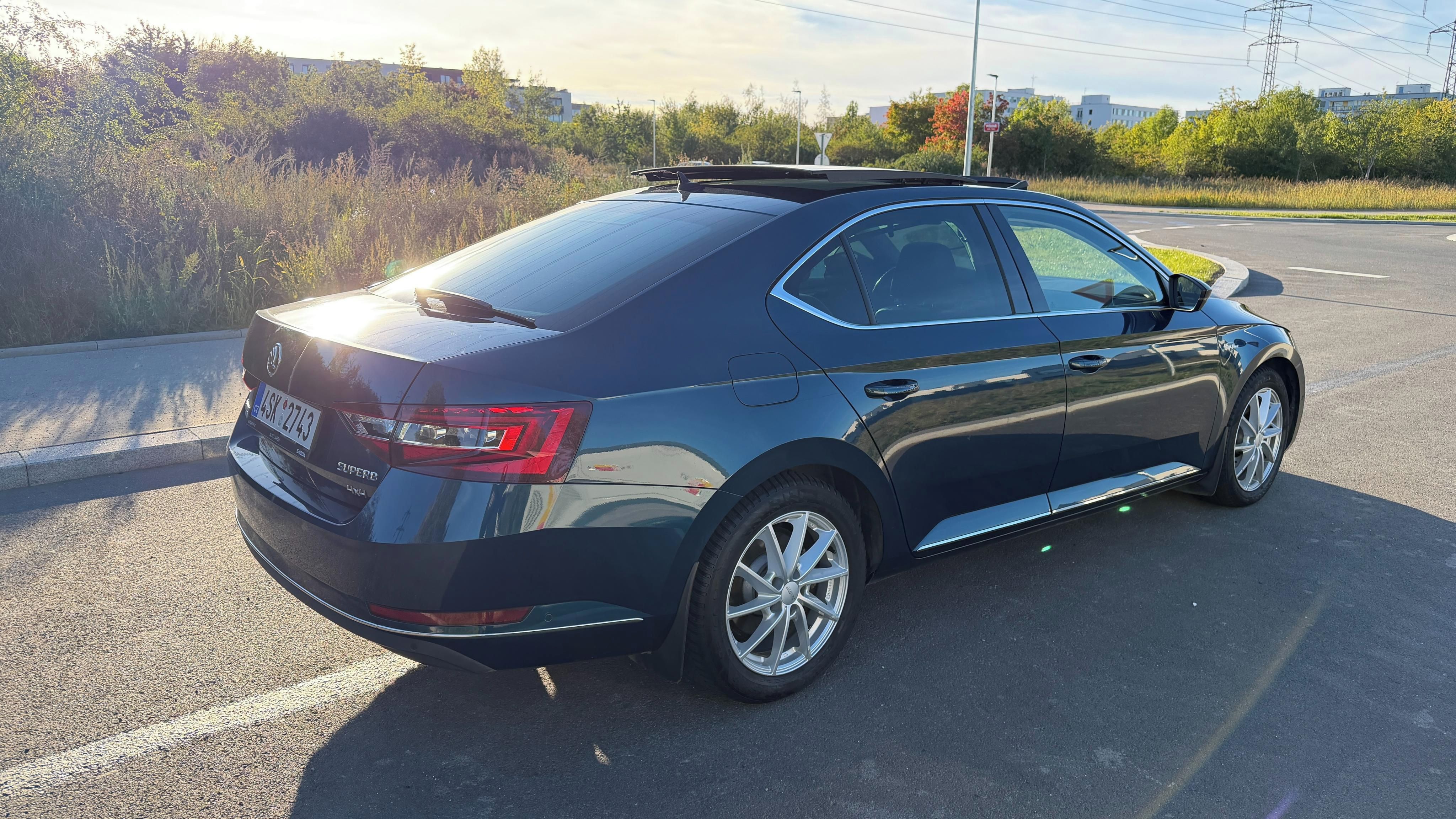 Škoda Superb, Škoda Superb L&K 2.0 TDI 140kw - fotka 5