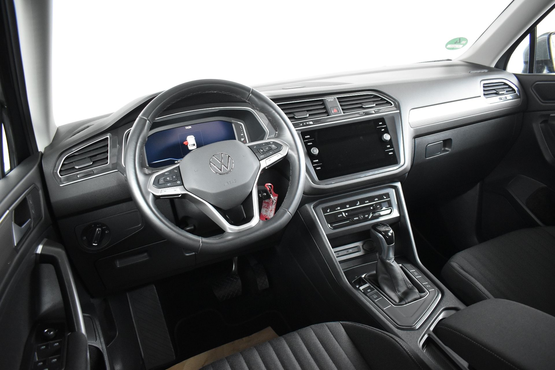 Volkswagen Tiguan Allspace, 1.5TSI 110kW DSG,7míst,tažné - fotka 5