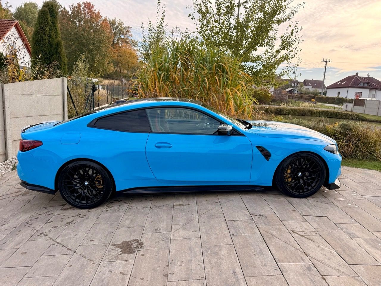 BMW M4, M4 CS 405kW Záruka|DPH|12TKM - fotka 5