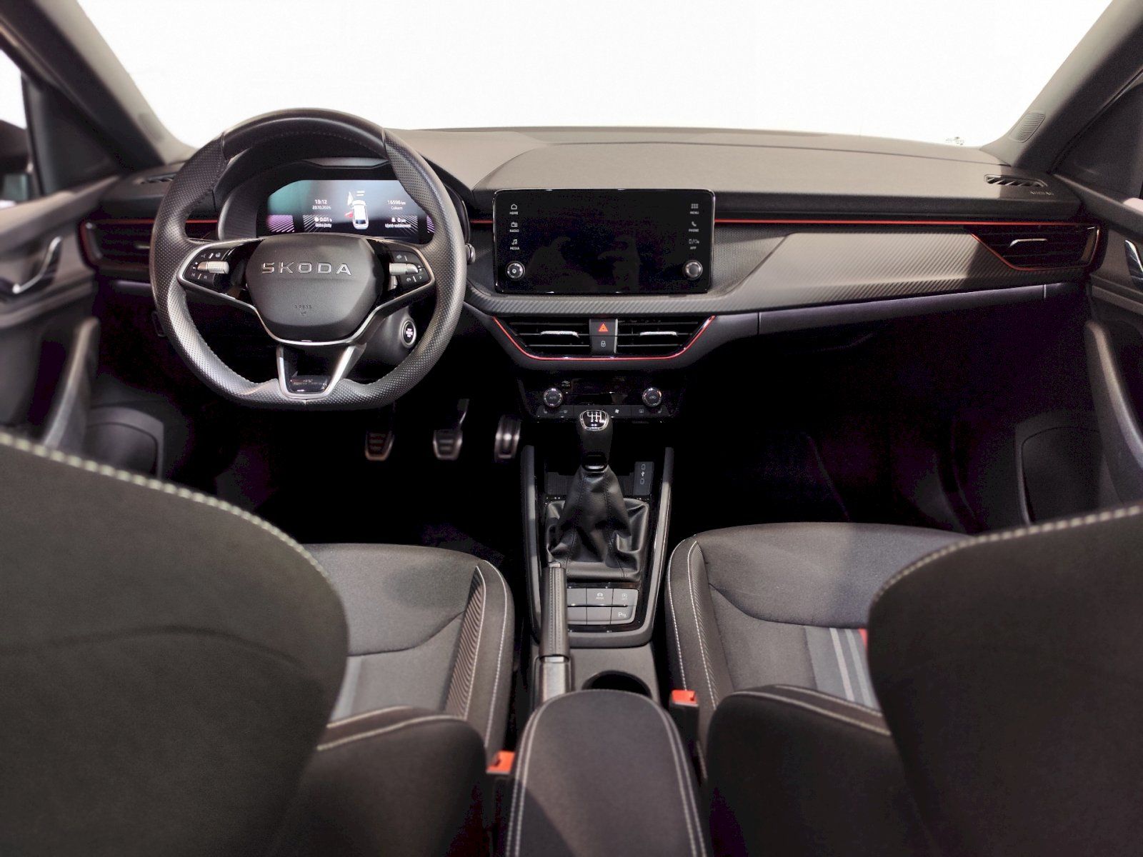Škoda Scala, SCALA MONTE CARLO 1.0 TSI 85 k - fotka 5