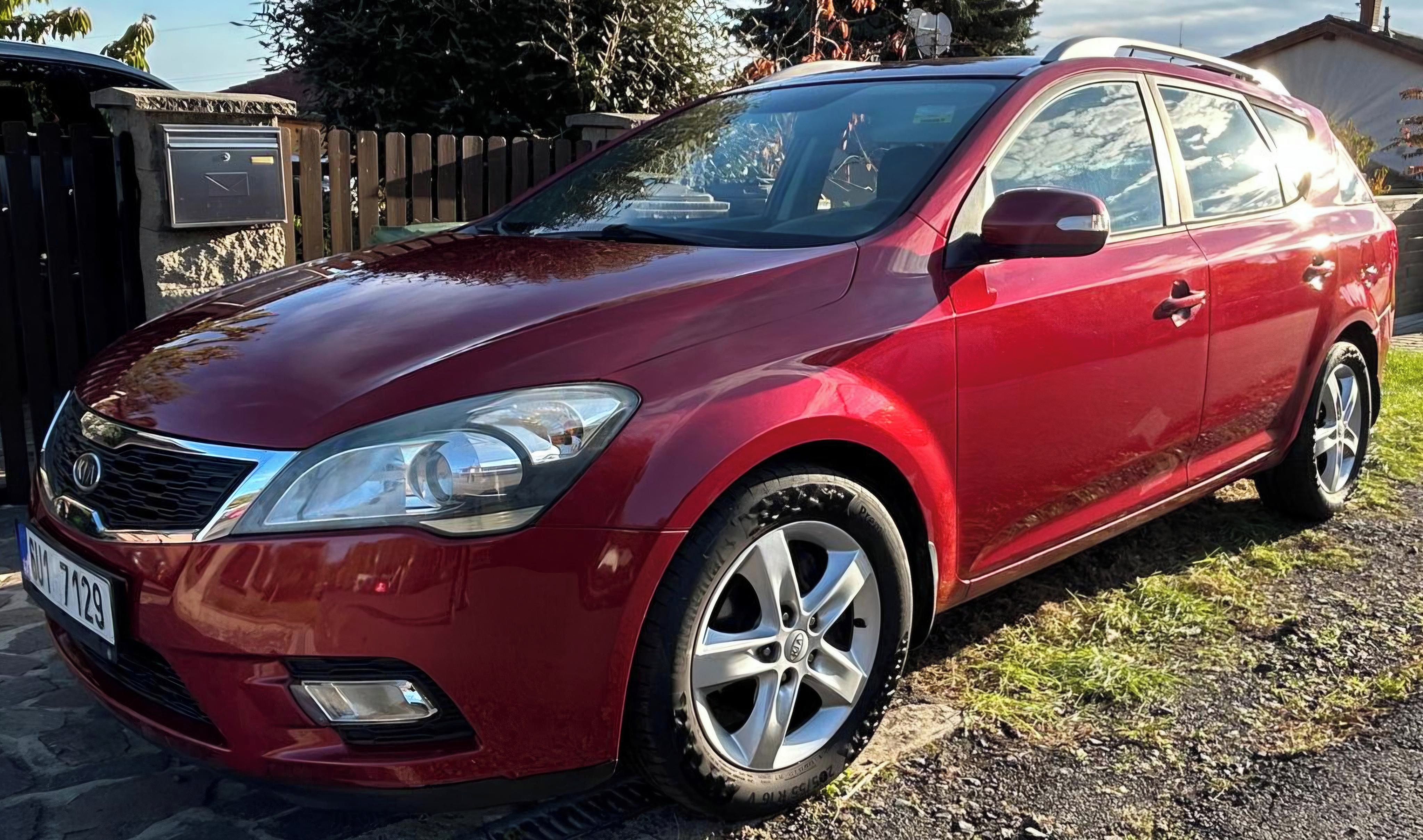 Kia Cee´d SW, 1,6 CVVT - fotka 3