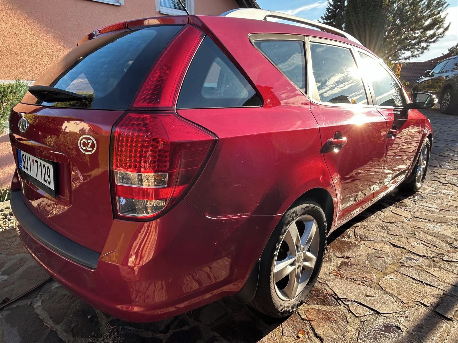 Kia Cee´d SW, 1,6 CVVT - fotka 5