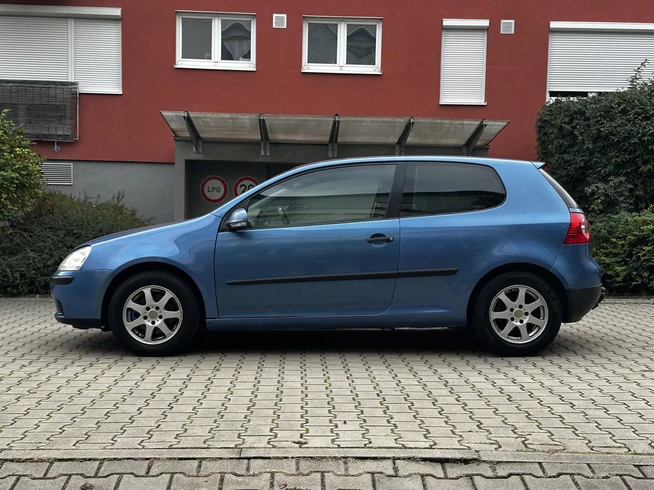 Volkswagen Golf, 1.6 MPI 75kW DSG Automat - fotka 4