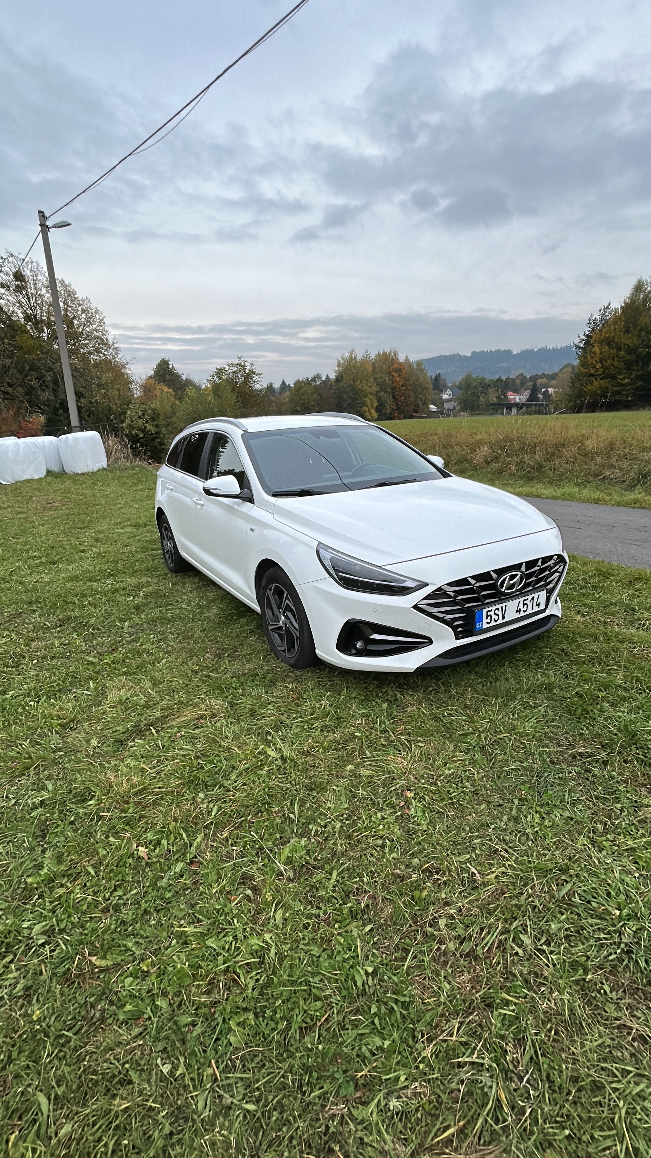 Hyundai i30, 1.5 i ,117 Kw turbo - fotka 2