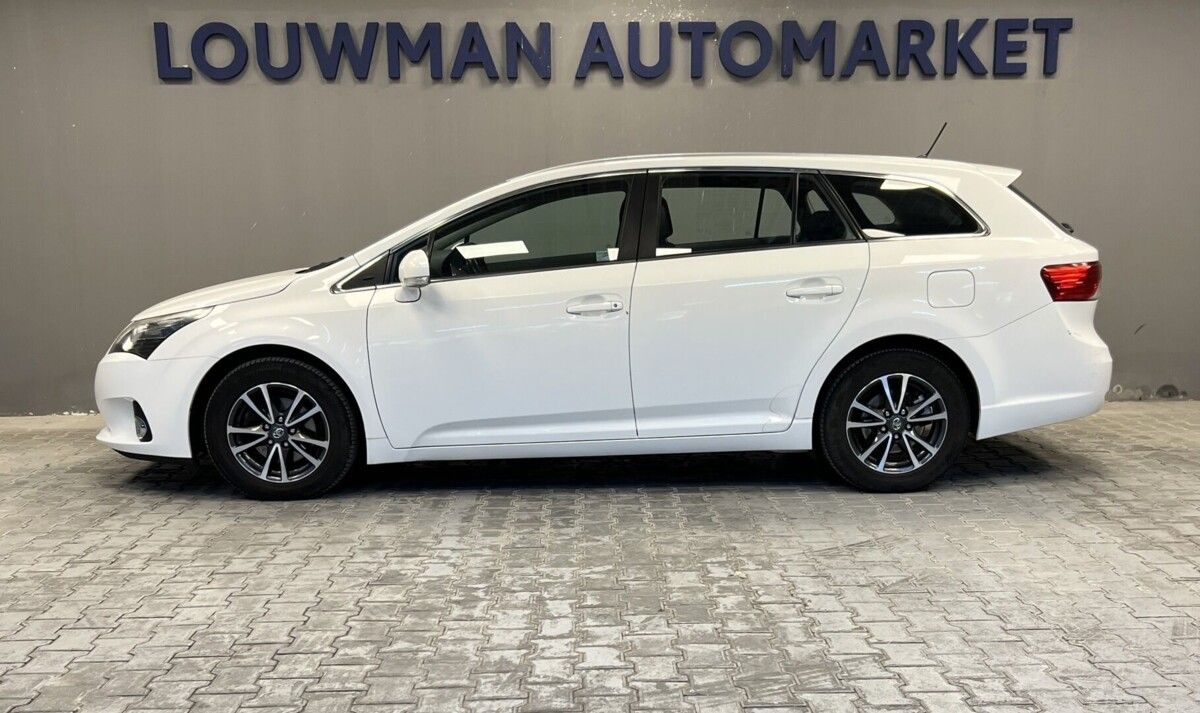 Toyota Avensis, 2.0 D-4D LUNA - fotka 5