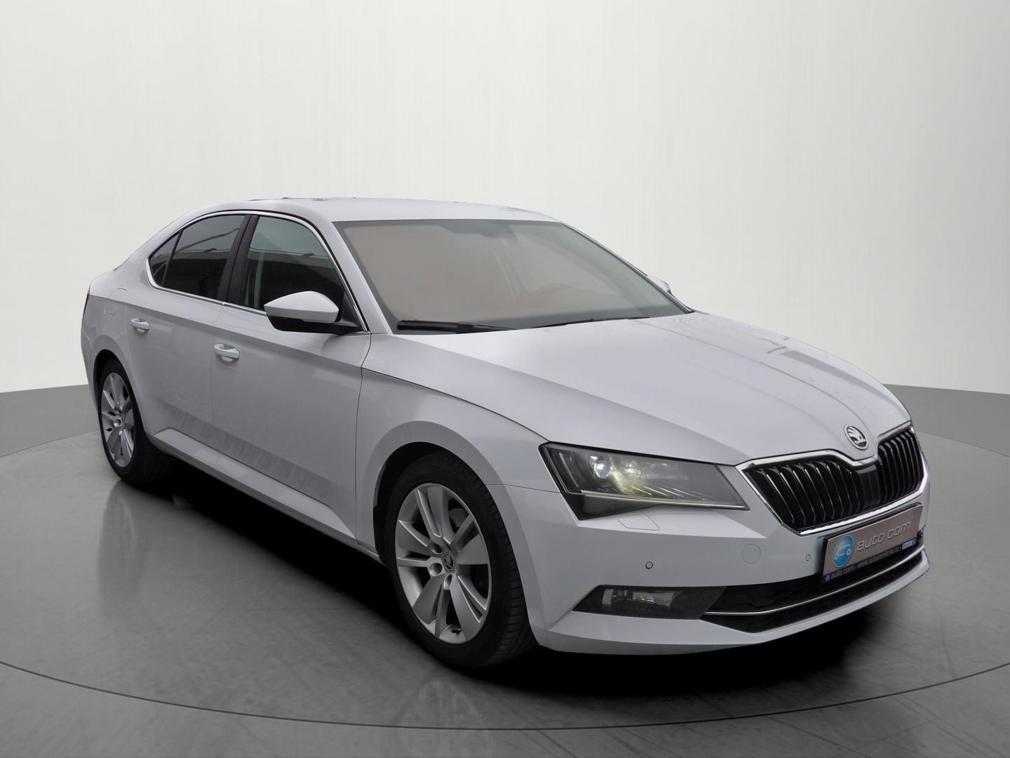 Škoda Superb, 2.0TDI DSG 4x4 Style ČR DPH - fotka 6