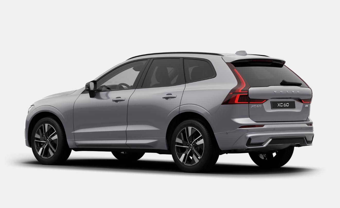 Volvo XC60, B5 AWD PLUS DARK - fotka 3