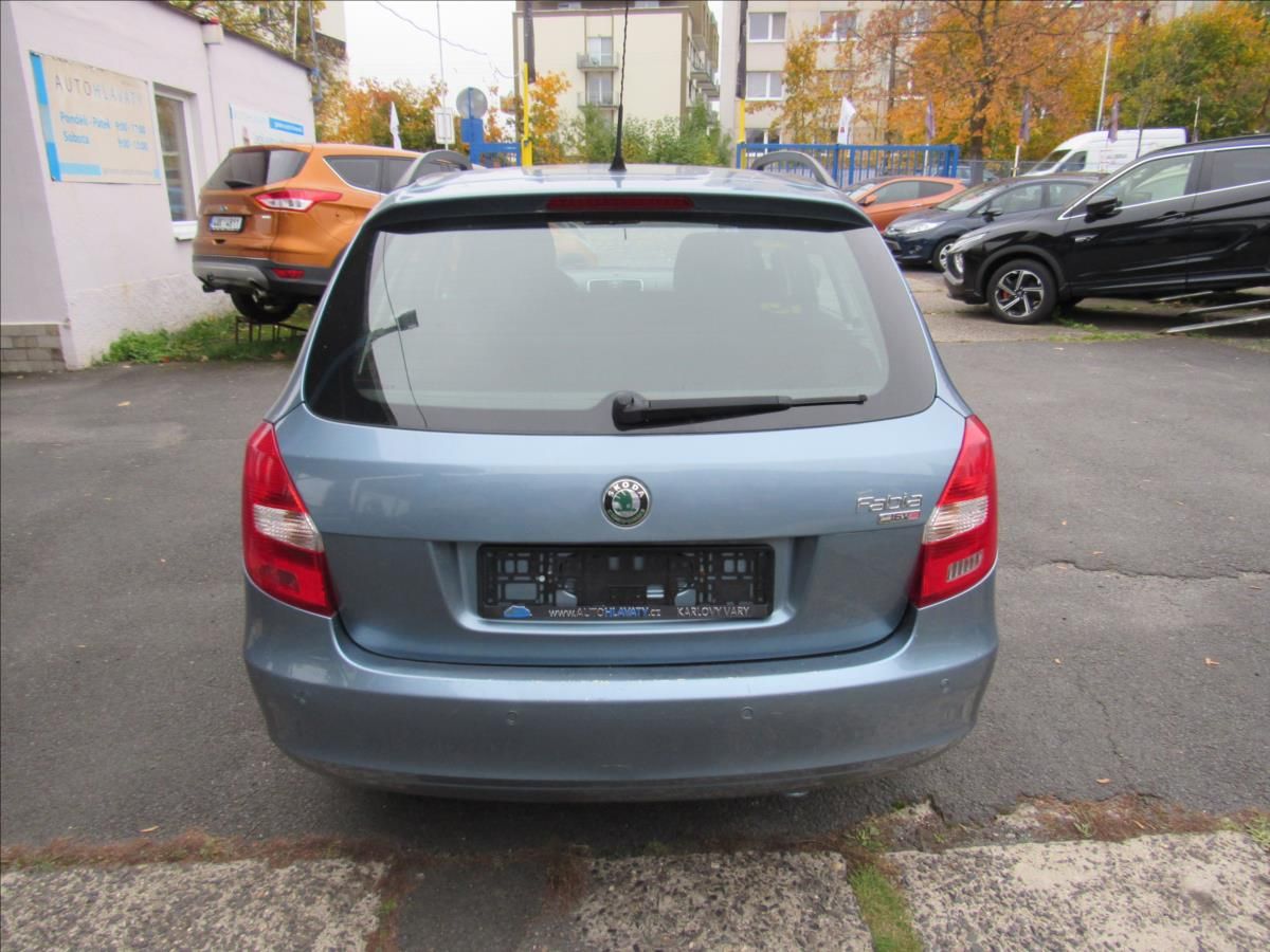 Škoda Fabia, 1,6 i 77kW Combi Ambiente - fotka 5